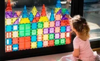 Magnetic Tiles Spark Children