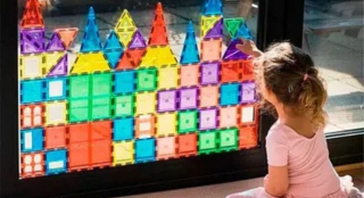 Magnetic Tiles Spark Children