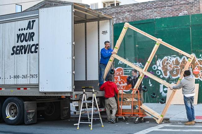 Liability and Insurance Considerations When Employing Moving Services
